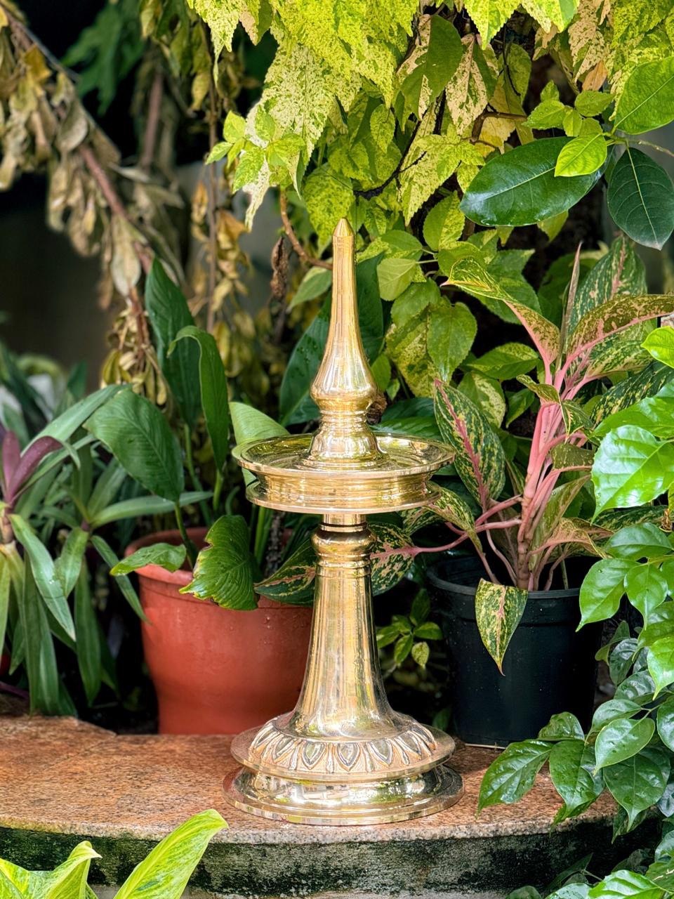 NILAVILAKU ( designed with lotus petals )
